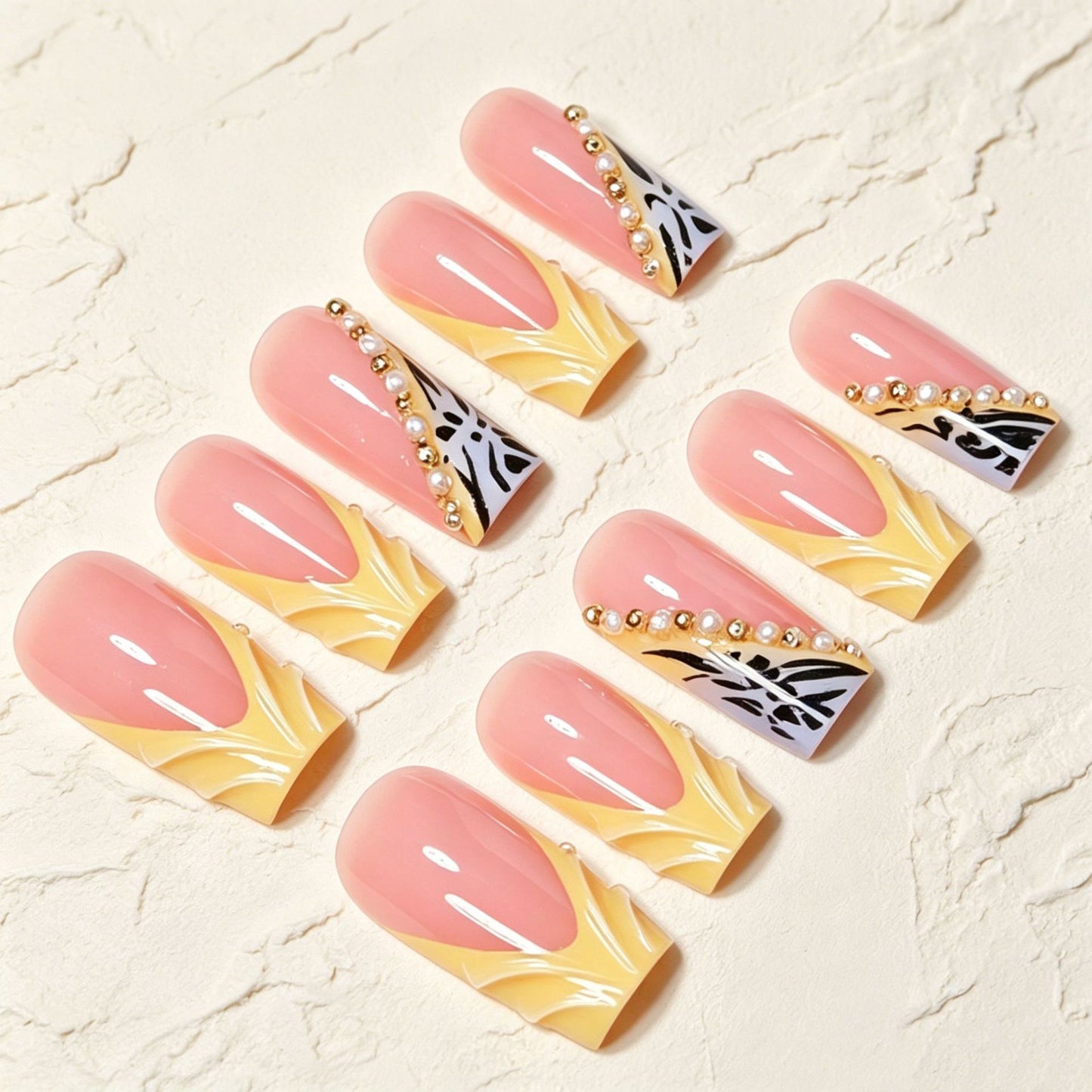 Glamouröse Stiletto Press-On Nagelkunst Set Brehn