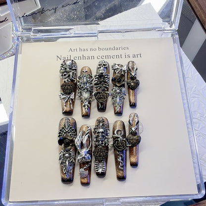 Verschnörkeltes, von der Gotik inspiriertes Press-On-Nail-Art-Set