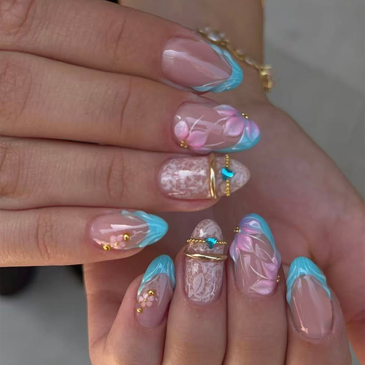 Dekorative Press-On Nagelkunst Kollektion