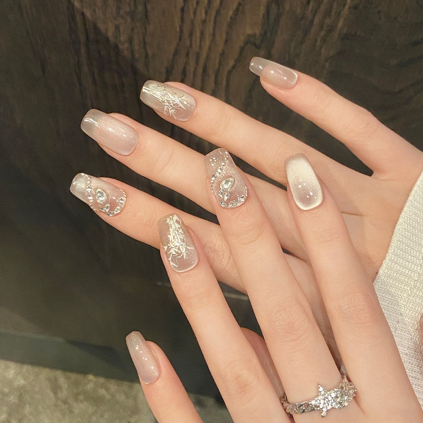 Dekorativer Nagelkunst-Kit Brehn