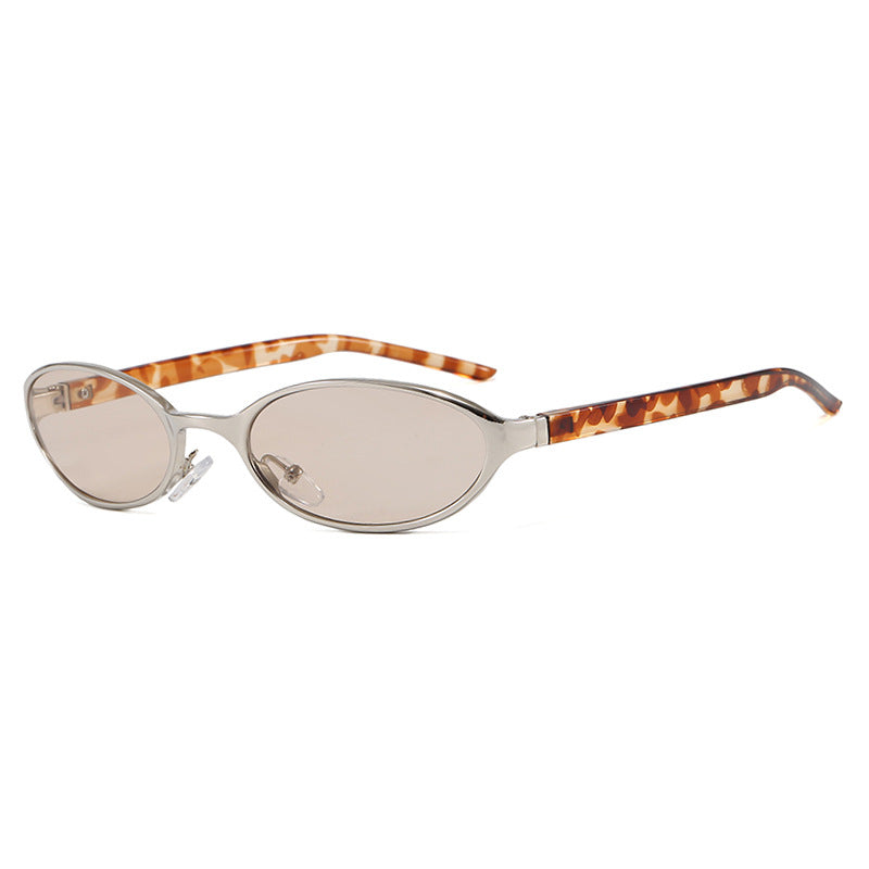 Damen elegante Sonnenbrille mit schützendem UV-Filter und schmalem Rahmen Brehn