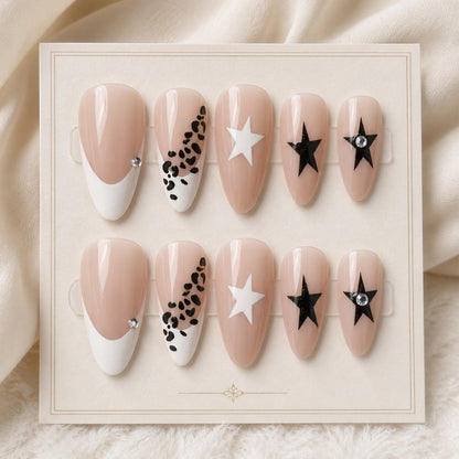 Künstlerisches Stiletto Druck-Ziegel Nageldesign