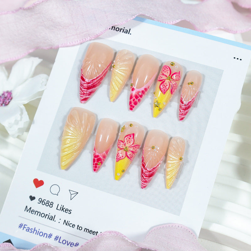 Kunstnagelset mit kreativem Blüten- und Wellenmotiv Brehn