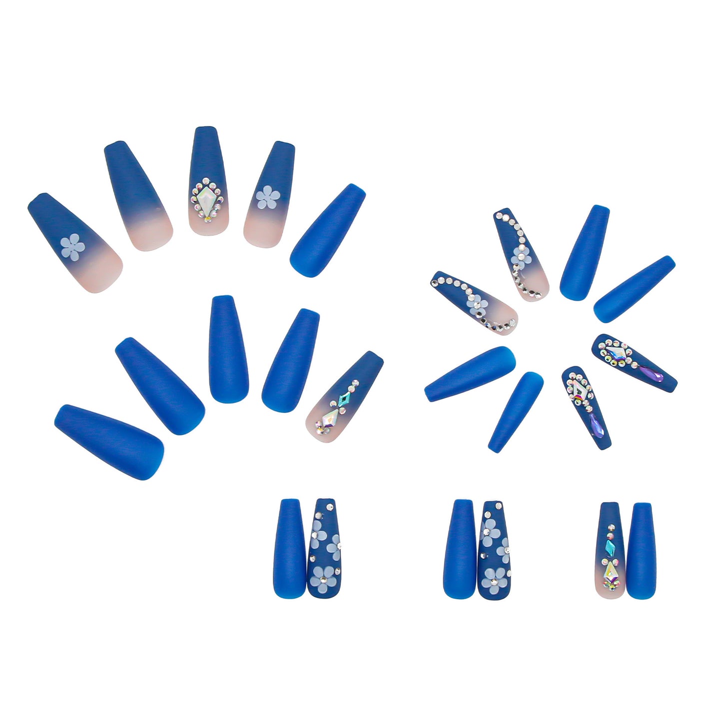 Kunstnagelset mit eleganten 3D-Blumenmotiven und Glitzerakzenten Brehn