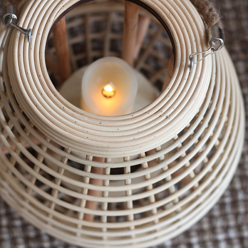 Dekorativer Rattan-Laterne mit Tragegriff Brehn