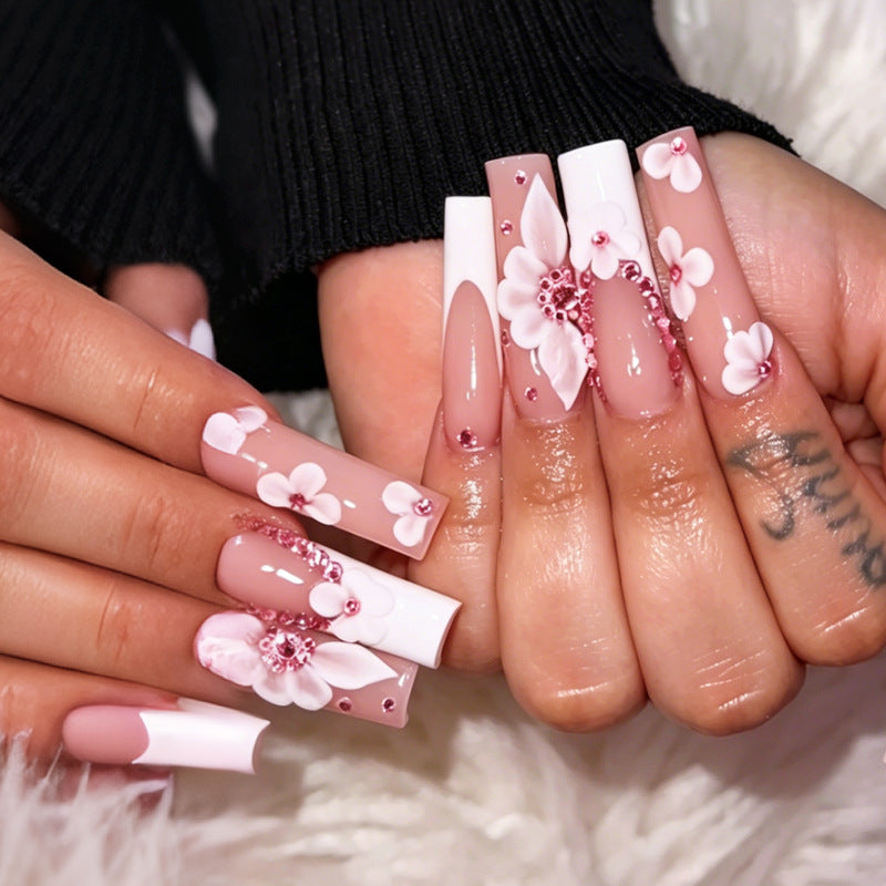 Florales Akzent Press-On Nagelkunst Kit Brehn