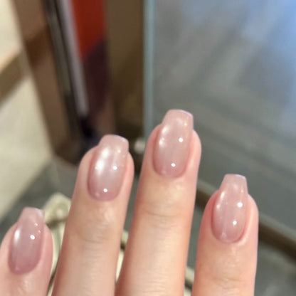 Elegante Natürliche Nagelverzierungen