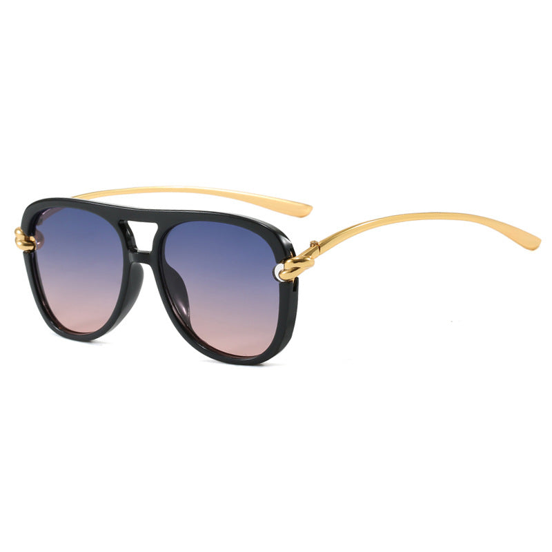 Damen sportliche Sonnenbrille mit breitem Kunststoffrahmen und UV-Schutz Brehn