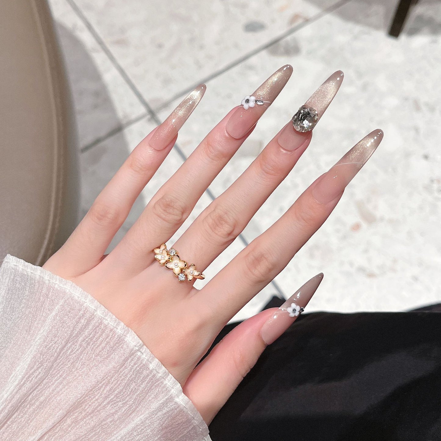 Elegante Acryl Press-On Nagelkunst Brehn