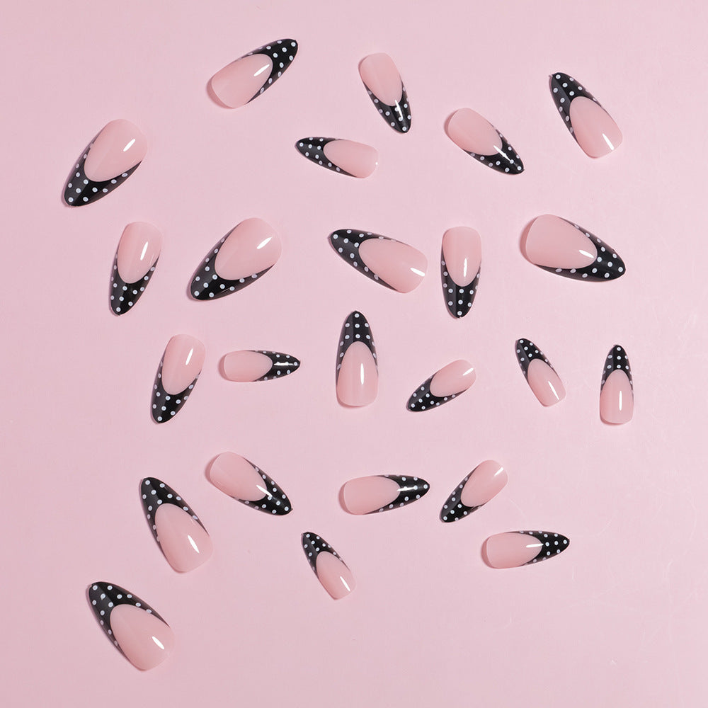 Künstlerisches French Tip Press-On Nails Set Brehn