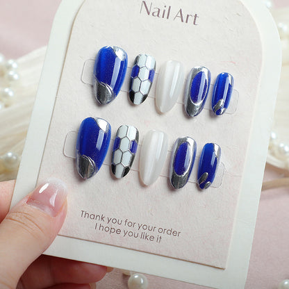Kreatives sportlich inspiriertes Press-On-Nagelkunst-Set