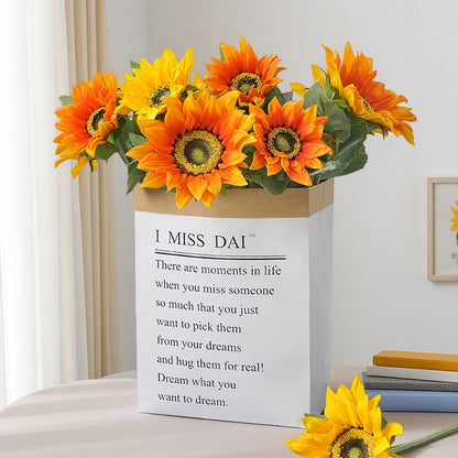 Dekorativer Sonnenblumenstrauß