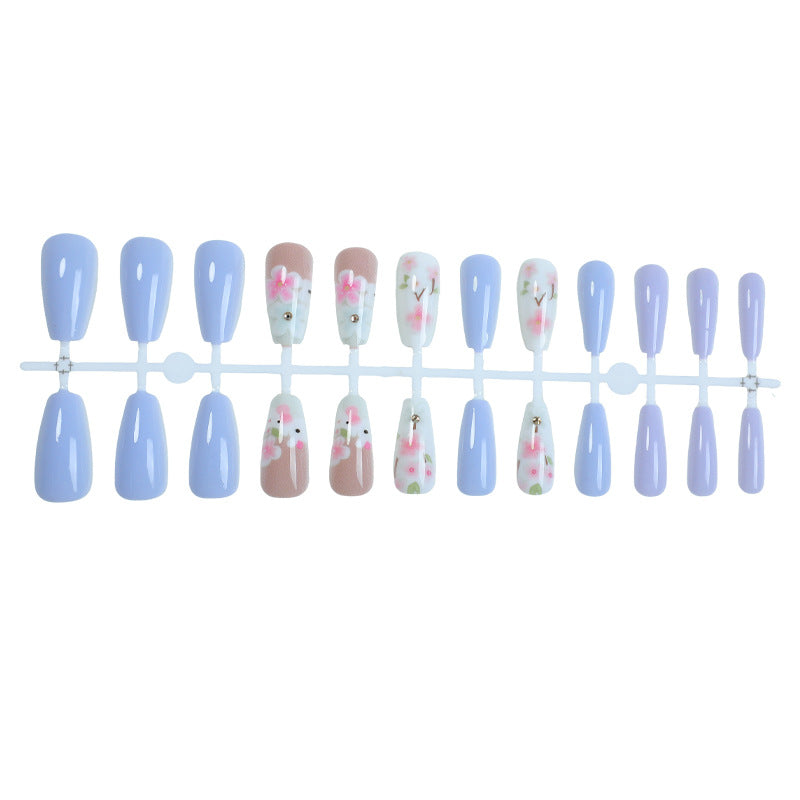 Elegantes Press-On Nagelset mit floralen Akzenten Brehn 1788496046