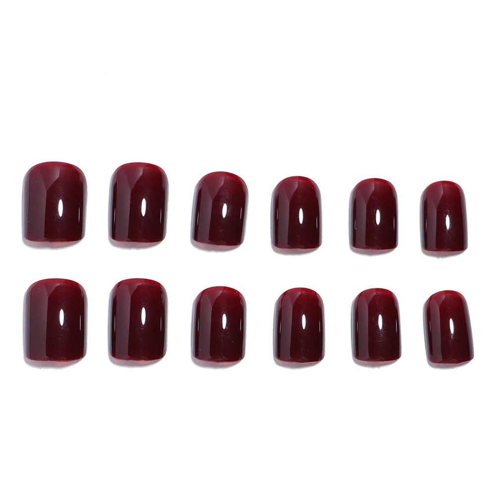 Glänzendes Press-On Nagelset mit eleganter Form Brehn