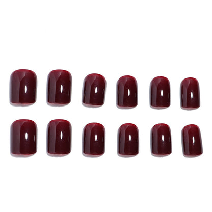 Glänzendes Press-On Nagelset mit eleganter Form Brehn