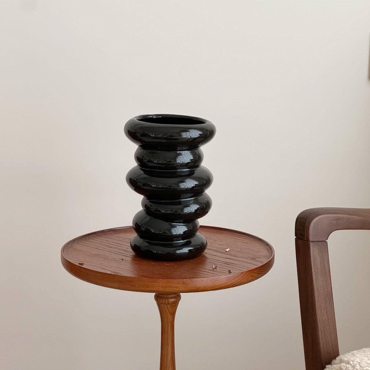 Skulpturaler Statement Keramikvase
