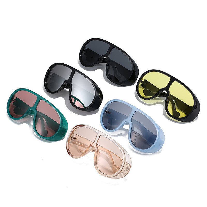 Damen extravagante Sonnenbrille mit stylishem transparenten Rahmen Brehn