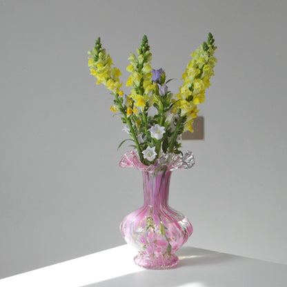Mouthblown Ruffled-Rand bauchige Kunstglas Bud Vase Brehn