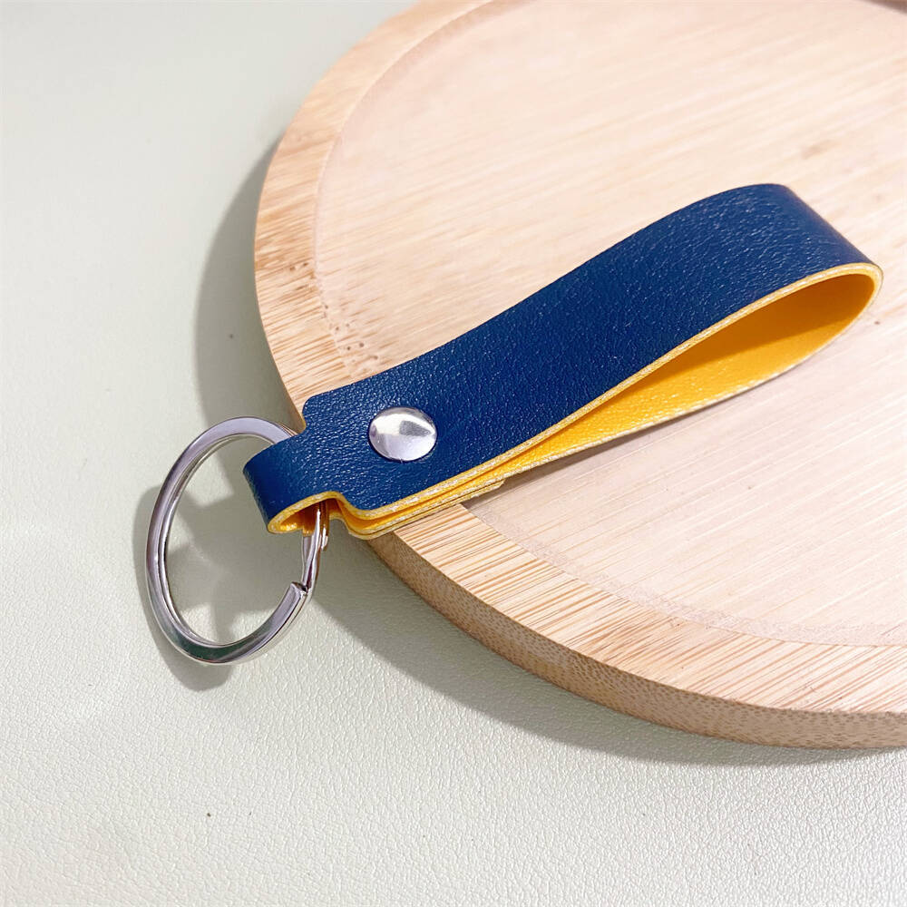 Stylischer Leder-Schlüsselanhänger Brehn