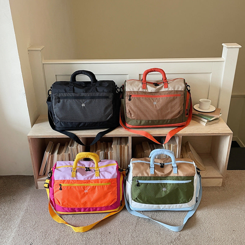 Sportliche Reisetasche Mit Funktionalem Design Brehn