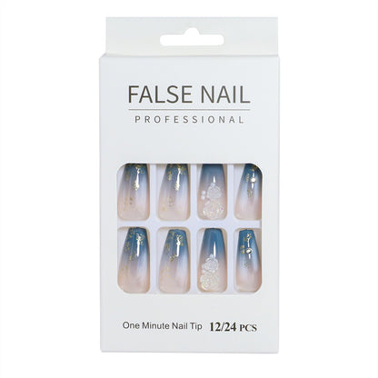 Dekorativer Press-On-Nagelset mit 3D-Akzenten Brehn
