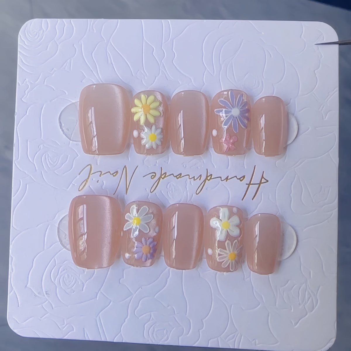 Künstlerisches Blumen Press-On Nagelset Brehn