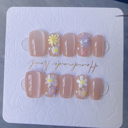 Künstlerisches Blumen Press-On Nagelset Brehn