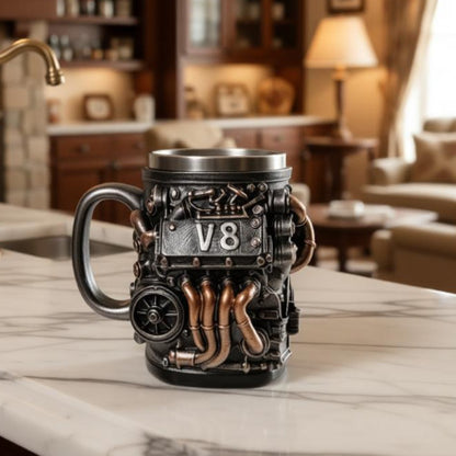 Kaffeebecher im V8 Motor-Design Brehn