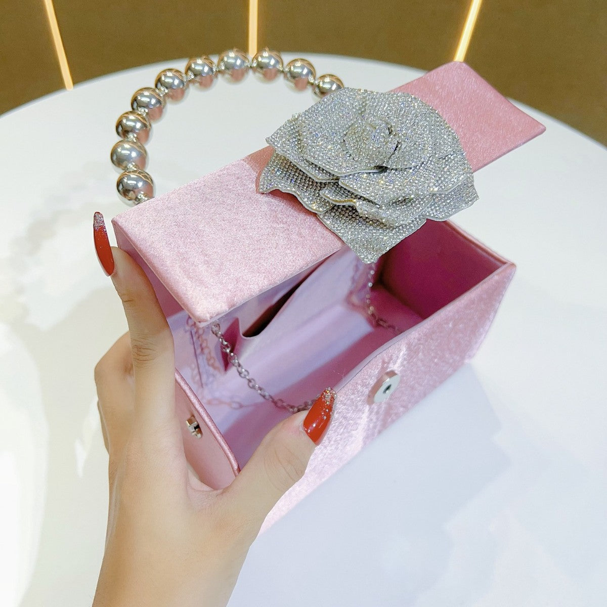 Elegante Verzierte Abend-Clutch