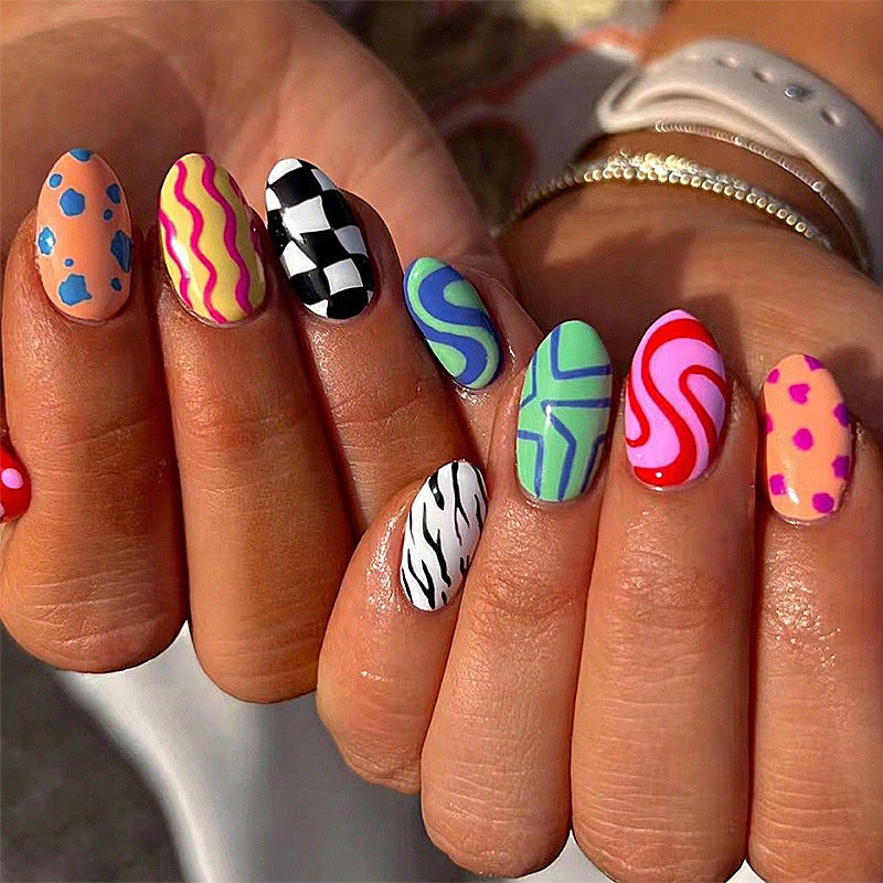 Künstlerische Nagelkunst Brehn