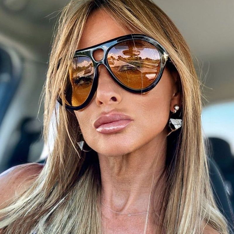 Damen moderne Sonnenbrille mit einzigartigem Design Brehn