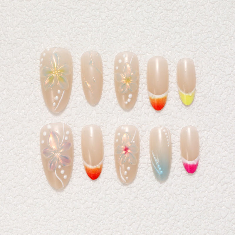 Kunstvolle Nagelset mit floralen Motiven Brehn