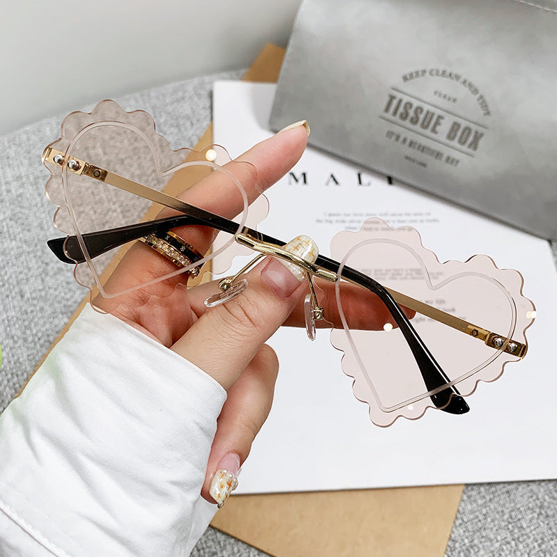 Damen Cat-Eye Sonnenbrille im einzigartigen Herzdesign Brehn