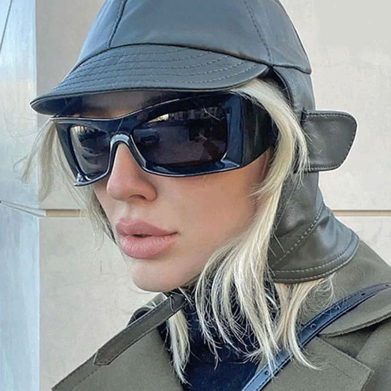 Damen Sport-Sonnenbrille mit ergonomischem Design und UV-Schutz Brehn