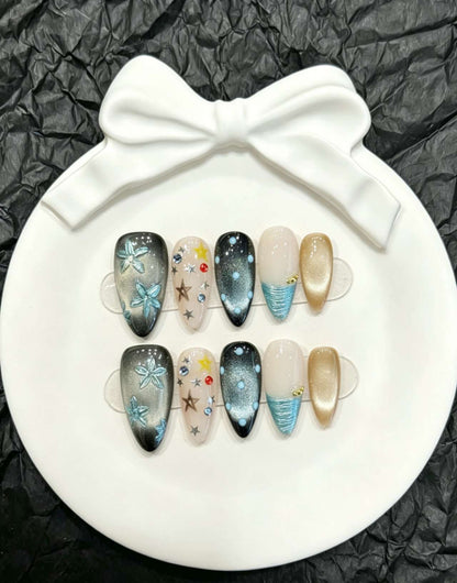 Künstlerisches Nagelkunst-Set mit Design des Sternenhimmels