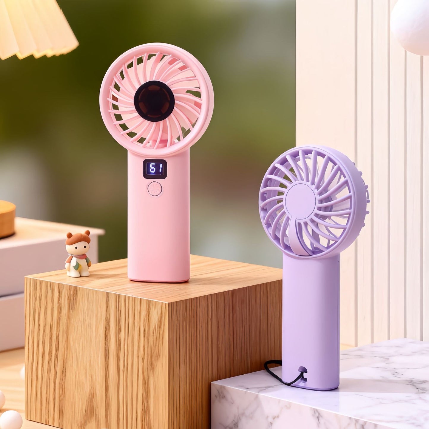 Damen Tragbarer Handventilator mit LED-Anzeige und leichtem Design Brehn