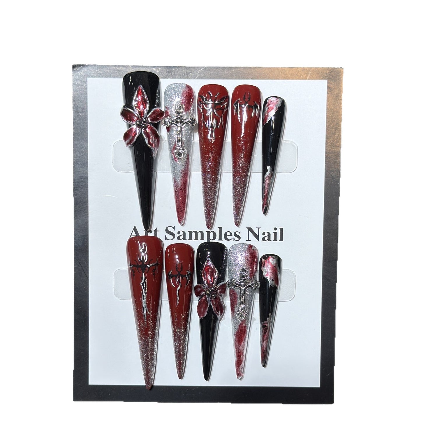 Künstlerisches Stiletto Press-On Nail Set mit einzigartigen gotischen Designelementen Brehn