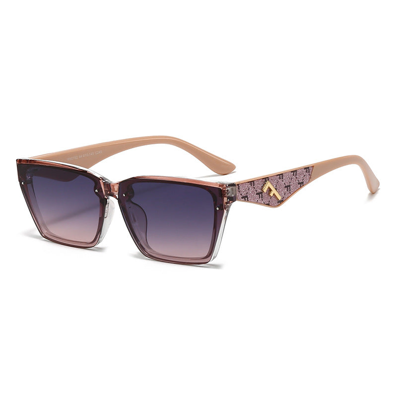 Damen quadratische Sonnenbrille mit edelmattiertem Rahmen und modischen Akzenten Brehn