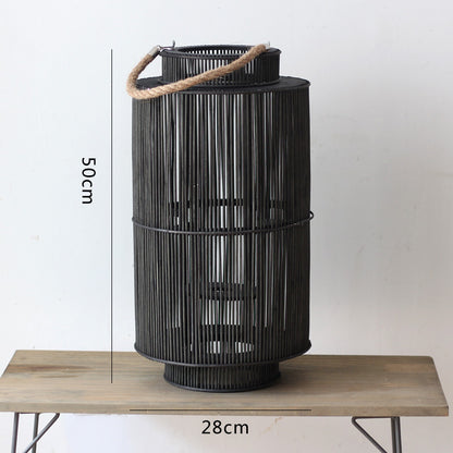 Dekorative Laterne aus geflochtenem Material Brehn