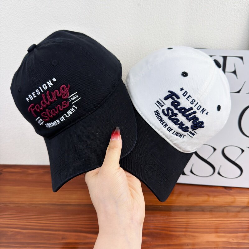 Damen bestickte Kapuze mit inspirierendem Design Brehn