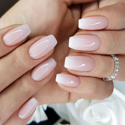 Premium Press-On Nail Kit mit natürlichem Farbverlauf Finish Brehn