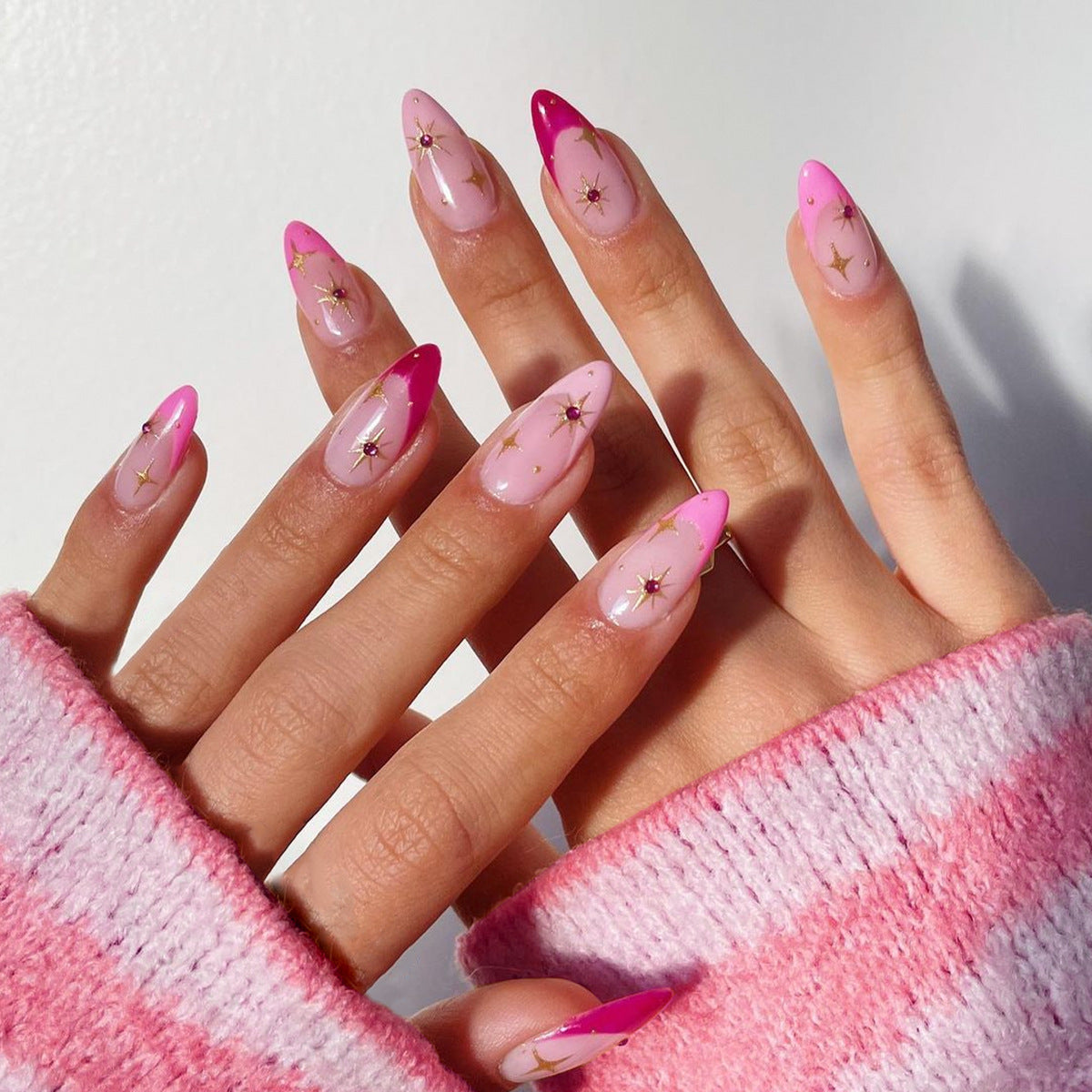 Kunstnagelset mit eleganten French Tips Brehn