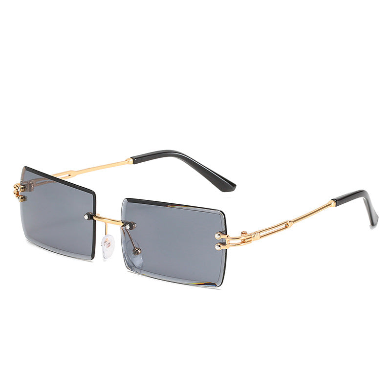 Damen modische Sonnenbrille mit einzigartigem rechteckigen Rahmen und funkelnden Details Brehn