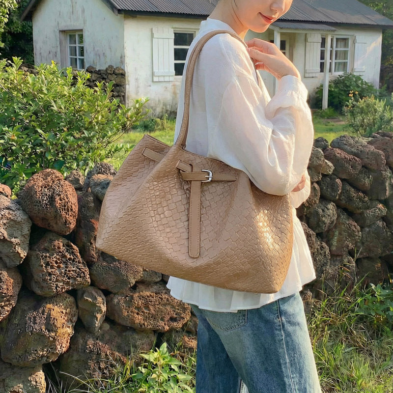Texturiertes Leder Tote Bag Brehn
