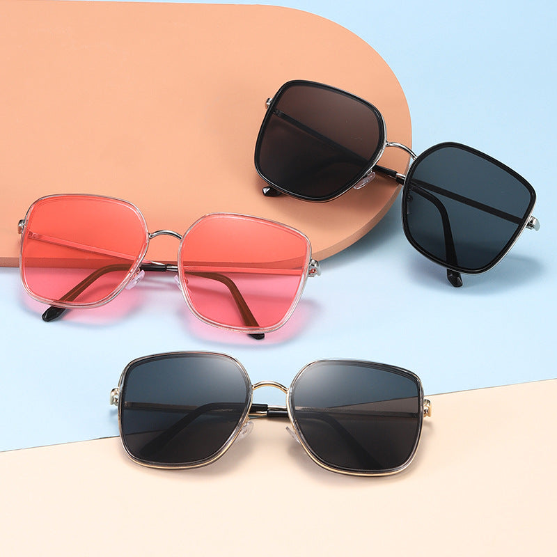 Damen quadratische Sonnenbrille mit luxuriösem Metallrahmen und UV-Schutz Brehn