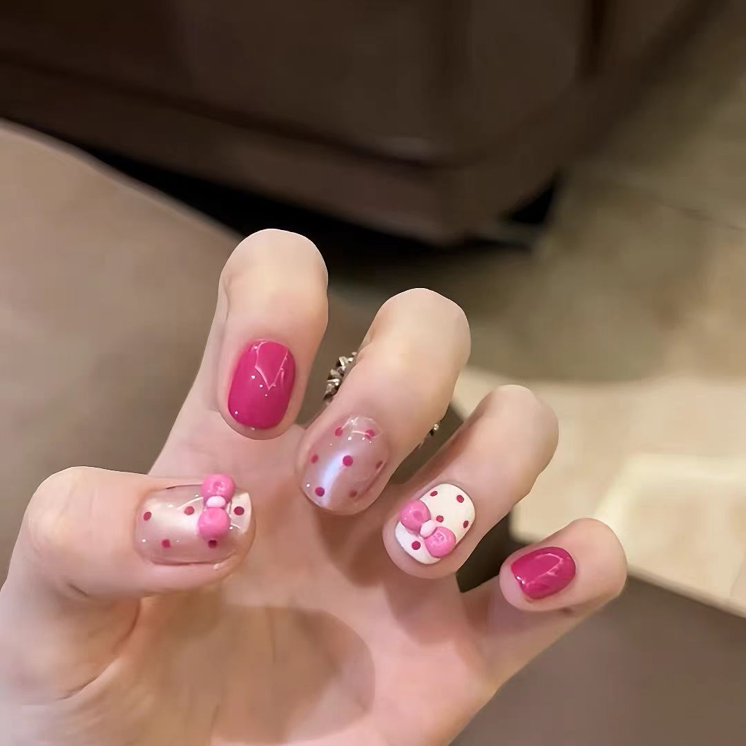 Farbige Nagelkunst Brehn
