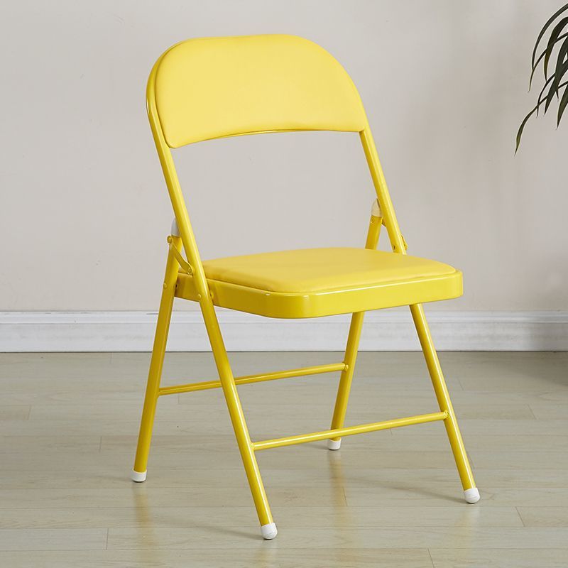 Klappstuhl mit ergonomischem Design und PU-Polsterung Brehn