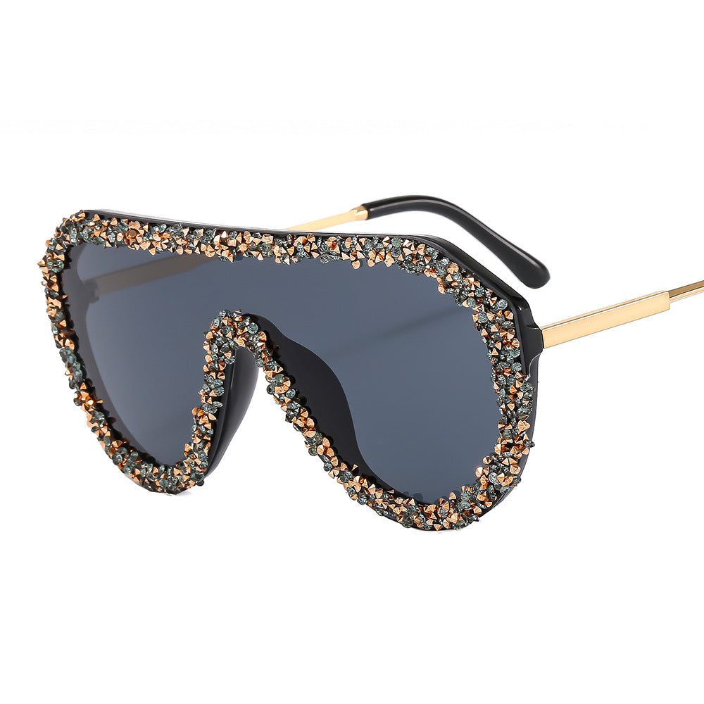 Damen extravagante Oversized-Sonnenbrille mit Glamour-Rahmen Brehn