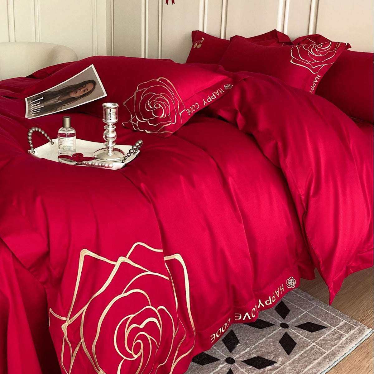 Luxuriöses Bettwäsche-Set aus Baumwollsatin mit Rosenstickerei