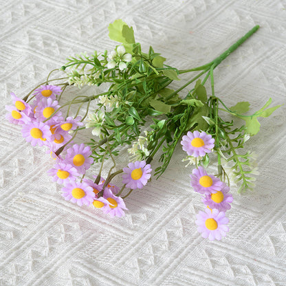 Realistischer Miniatur Blumenstrauß